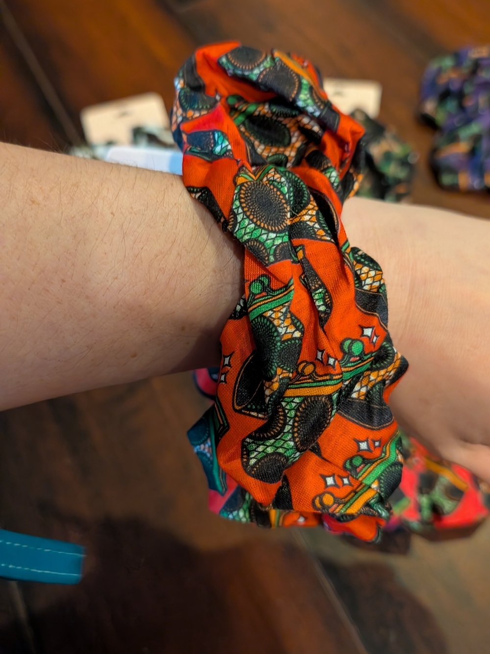 6 Colorful Patterned  Scrunchie - Picture 2 of 4